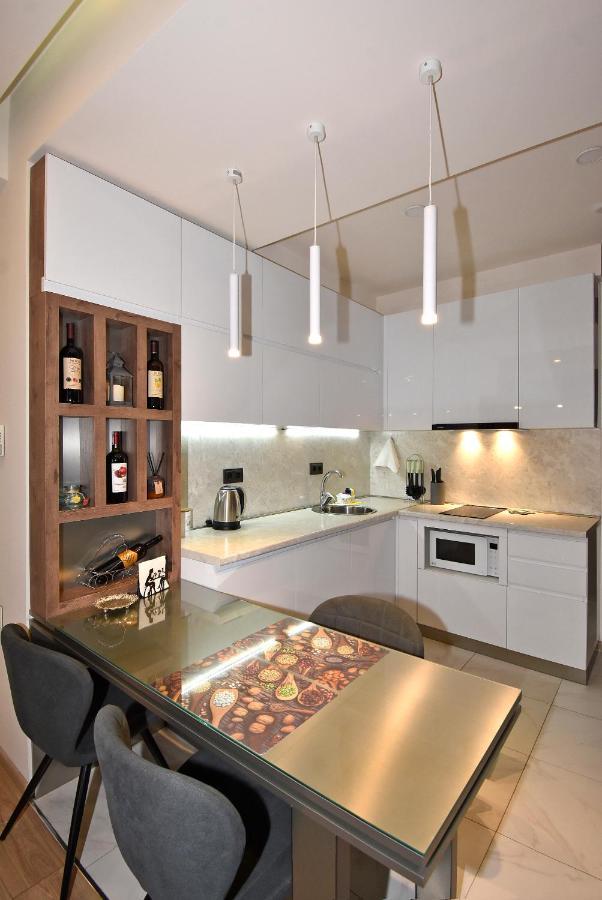 Home4You City Center Apartments Yerevan Exterior photo
